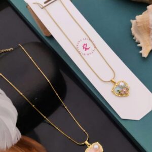 "Sweetheart Frame Locket"